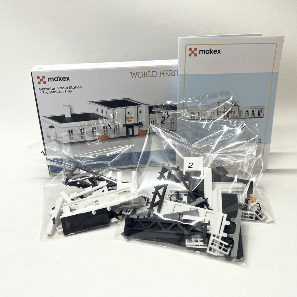 MAKEX World Heritage Grimeton Sändarsal – Klickbar Byggsats Skala 1:200 – 14+ år – Set 10373 - Makex AB